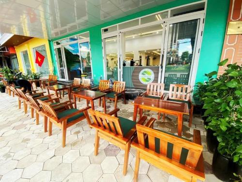 Bar/lounge, GREEN Hotel & Coffee in Bac Kan