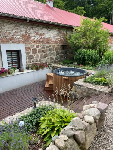 Apartament w środku lasu