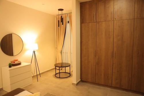 Cozy 2BHK Apartment Self Check-in - image 2