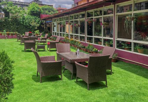 Hotel Crown Plaza - image 5