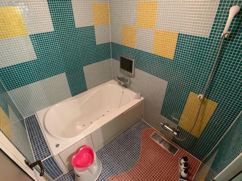 Shower, 愛愛賓館 Adult Only in Sakae