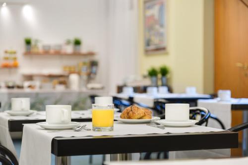 Ételek és italok, Hotel Roxy near Planetario Ulrico Hoepli