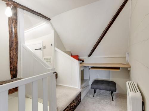 บริการและสิ่งอำนวยความสะดวก, Pass the Keys Newly renovated flat Sevenoaks High Street in เซเวนโนคซ์