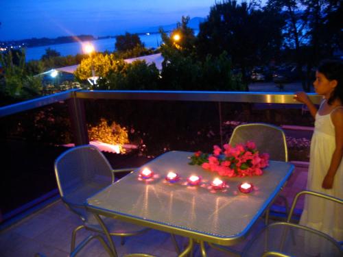 Balcony/terrace, island in Pefki (Artemisio)