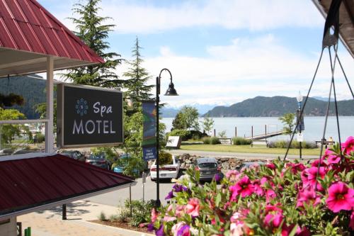 . Harrison Spa Motel