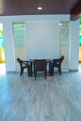Lake villa 4bhk in Gold Valley