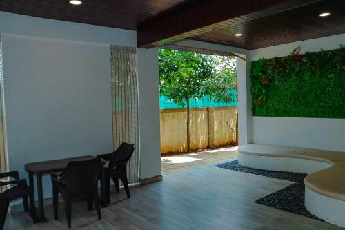 Lake villa 4bhk in Gold Valley