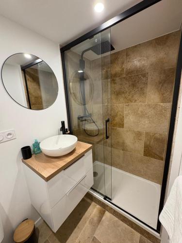 Camping - Bordeaux -  - Studio Cosy Jardin Public - Image #1