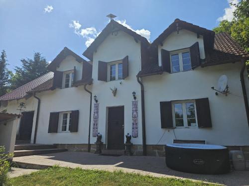Dračí doupě (Draci doupe) in Holanī