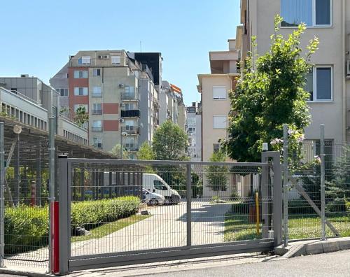 Apartment Mladost 2 - Free Parking, Sofia (photo 6)