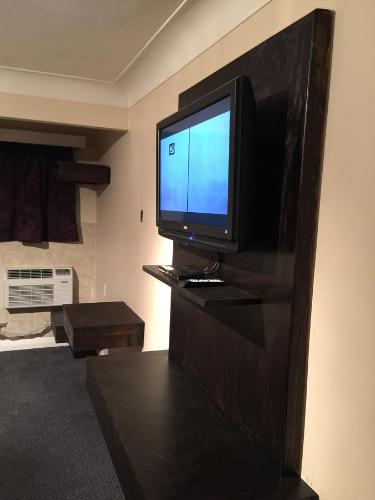 ทัศนียภาพภายนอกโรงแรม, Mayflower Motel in คิทเช่นเนอร์ (ON)