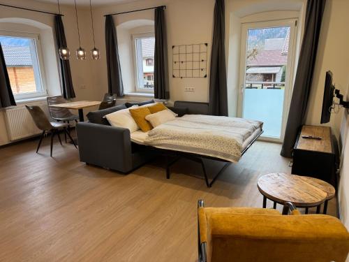 Sunny in รัทเทนดอร์ฟ