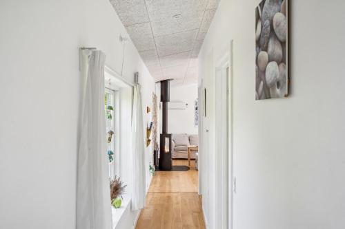 ทัศนียภาพภายนอกโรงแรม, Stylishly Renovated And Well-Equipped Holiday Home Near Ebeltoft in หาดอัวร์