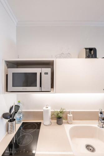 Kitchen, GW009 Gugel Waves Patio and Pool Seaview Apartment in Nahariya