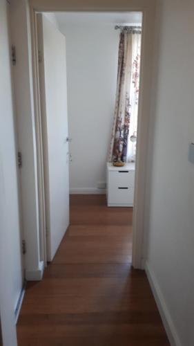 Charming double room with private bathroom, Londyn (zdjęcie 8)