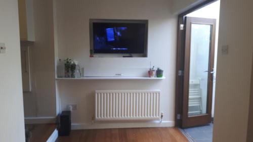 Charming double room with private bathroom, Londyn (zdjęcie 9)