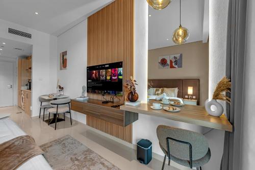 Luxury Palm Studio, Rooftop Infinity Pool, Beach Access, Dubai (photo 7)