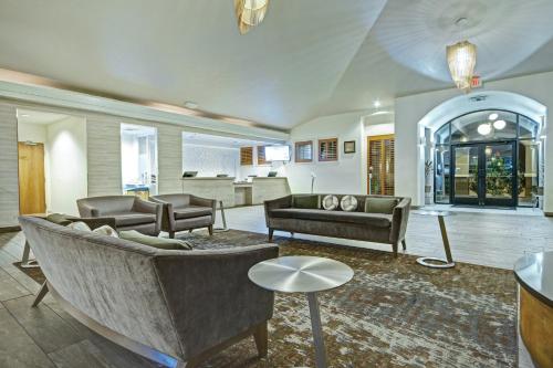 Wyndham Desert Rose Resort 2BR Apartment with Resort Access - image 10