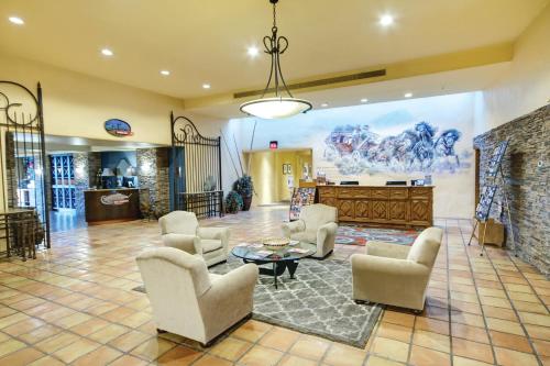 Wyndham Starr Pass Golf Suites Studio Apartment with Resort Access near พิพิธภัณฑ์สัตว์ป่านานาชาติ