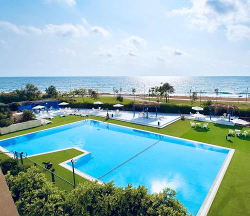 View, GW009 Gugel Waves Patio and Pool Seaview Apartment in Nahariya