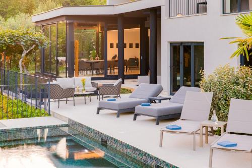 Kert, Villa Casa Meline in Tribulje