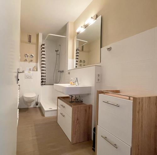 Apartment image 10