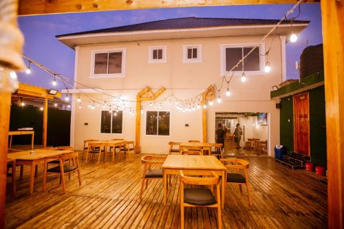 Gold barbecue apartments in Tanga