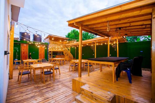 Gold barbecue apartments in Tanga
