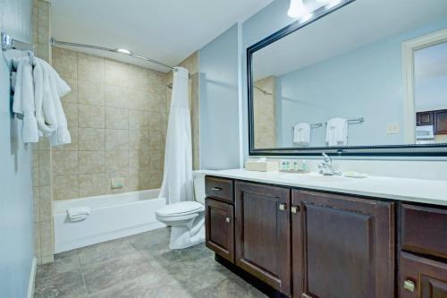 Wyndham Old Town Alexandria 1BR Apartment with Resort Access - image 13