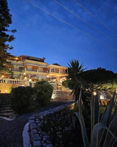Stefanosplace ApartHotel Sea View, Барбати (фото 9)