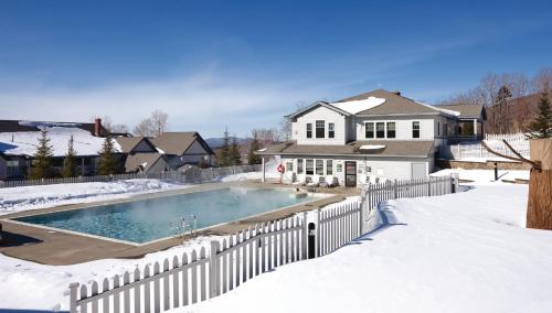 Wyndham Smugglers' Notch 3BR Apartment with Resort Access