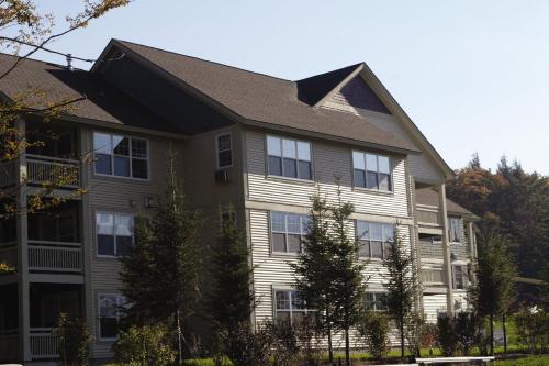Wyndham Smugglers' Notch 3BR Apartment with Resort Access - image 10