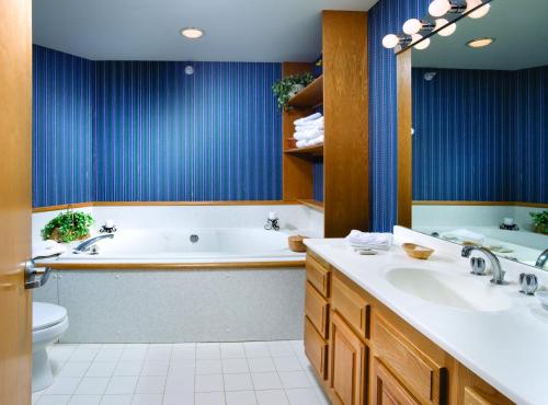Wyndham Smugglers' Notch 4BR Apartment with Resort Access - image 10