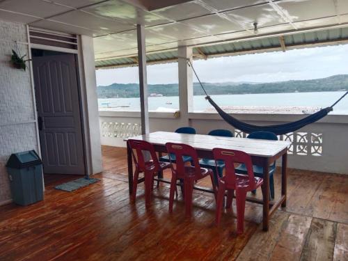 Nias Surf Stay in Teluk Dalam
