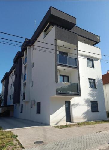 ทัศนียภาพภายนอกโรงแรม, Primavera apartments Banja Koviljaca in บันยา โควิลยาซา