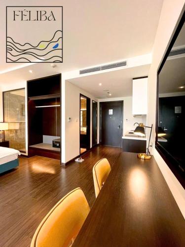 One-Bedroom Apartment - Oceanfront image 10