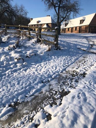 Manoir du Val Harangt in Mardilly