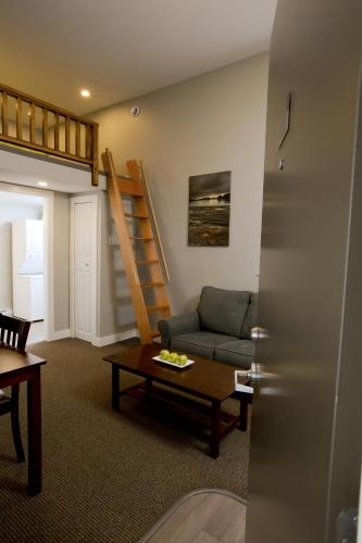 First Avenue Executive Suites