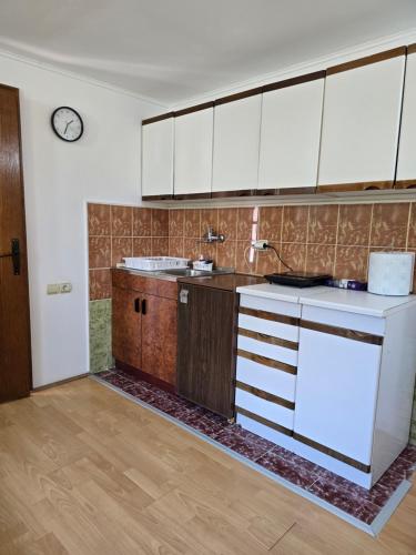 Vikendica ENSO Roge Serbia in Rasna