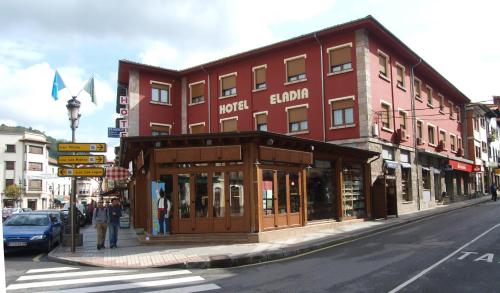 Hotel Eladia – Cangas de Onis, FL