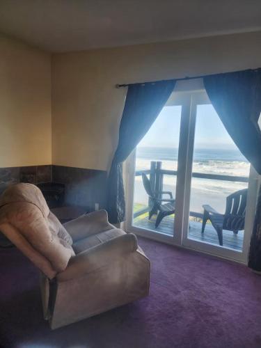 King Suite with Spa Bath image 10