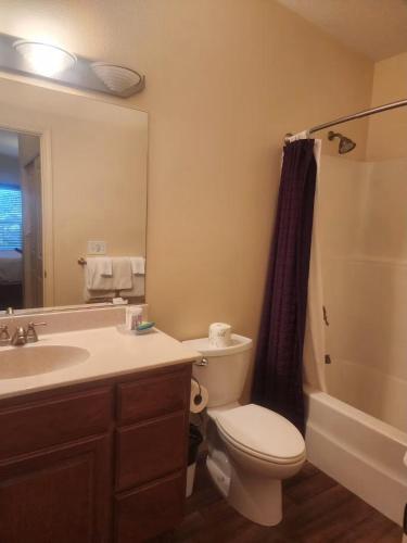 King Suite with Spa Bath image 4