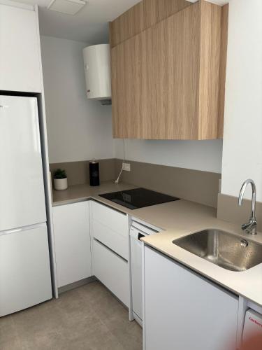 centro, playa 3 habitaciones 4 personas in El Diezmo