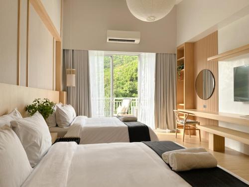 Yugen Suites at Pico De Loro