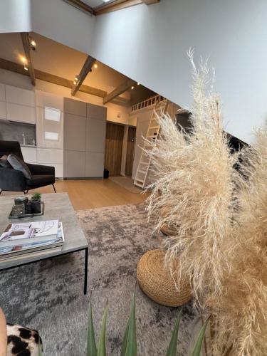 One-Bedroom Apartment image 4