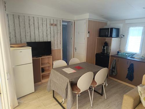 Mobile home in Pont-de-Labeaume