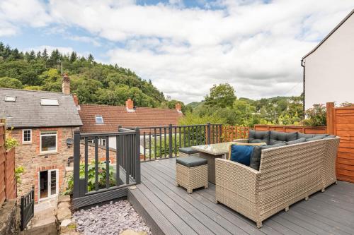 Garden, River Cottage - Idyllic & Chic Retreat, Wye Valley in Newland