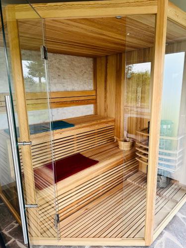 Das Weichenhaus direkt am Nord-Ostsee-Kanal in Breiholz