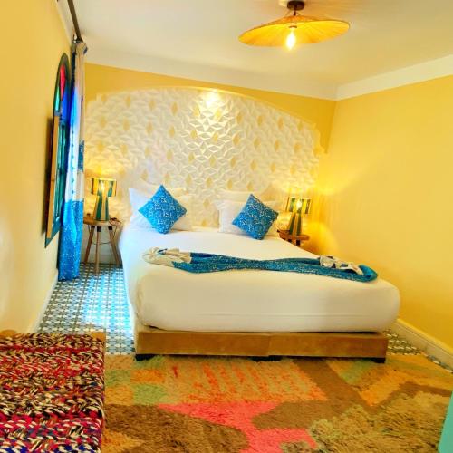 room detail thumbnail 0