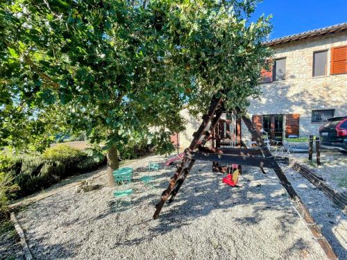 Detached Villa with Games Room, Pool, and Panoramic Views in San Damiano in San Damiano